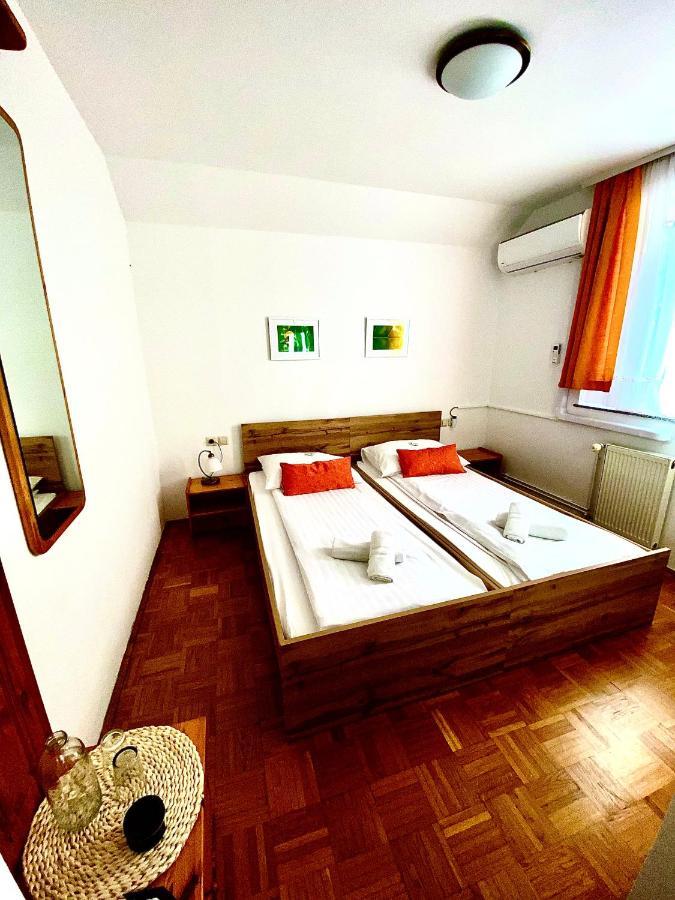 Guesthouse Pri Cebelici Lukovica pri Domžalah Buitenkant foto