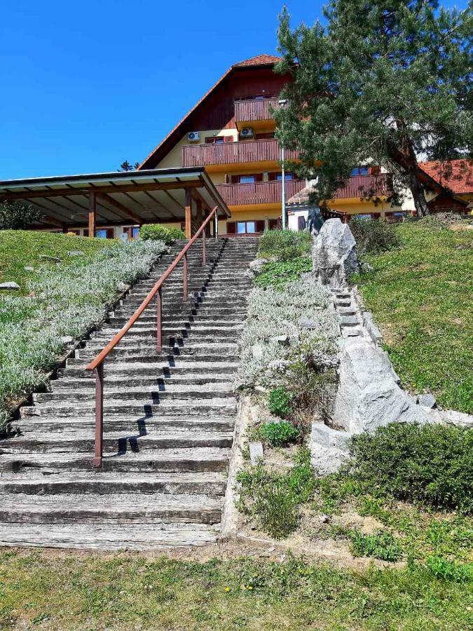 Guesthouse Pri Cebelici Lukovica pri Domžalah Buitenkant foto
