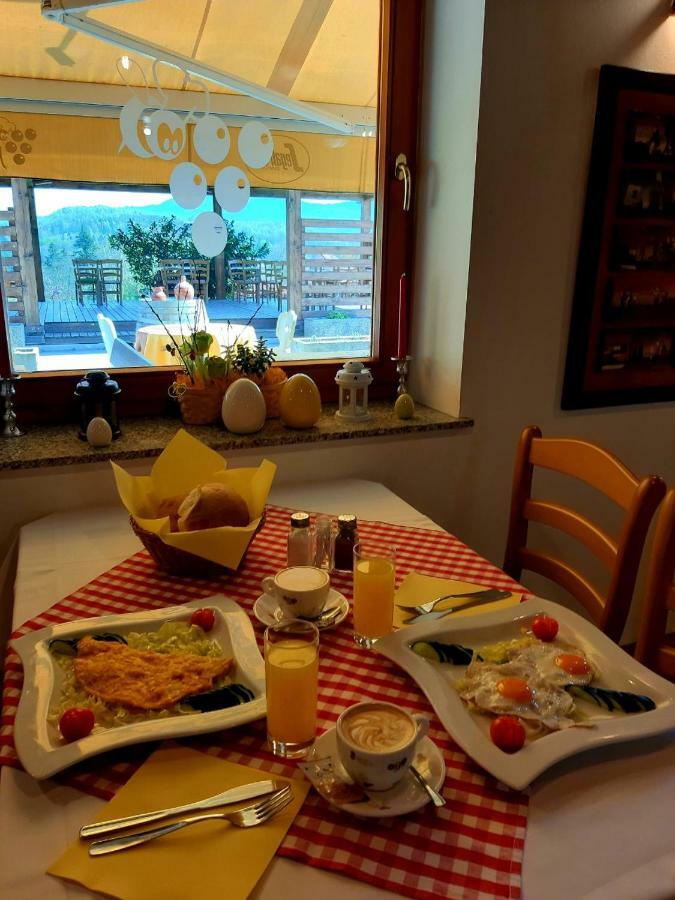 Guesthouse Pri Cebelici Lukovica pri Domžalah Buitenkant foto